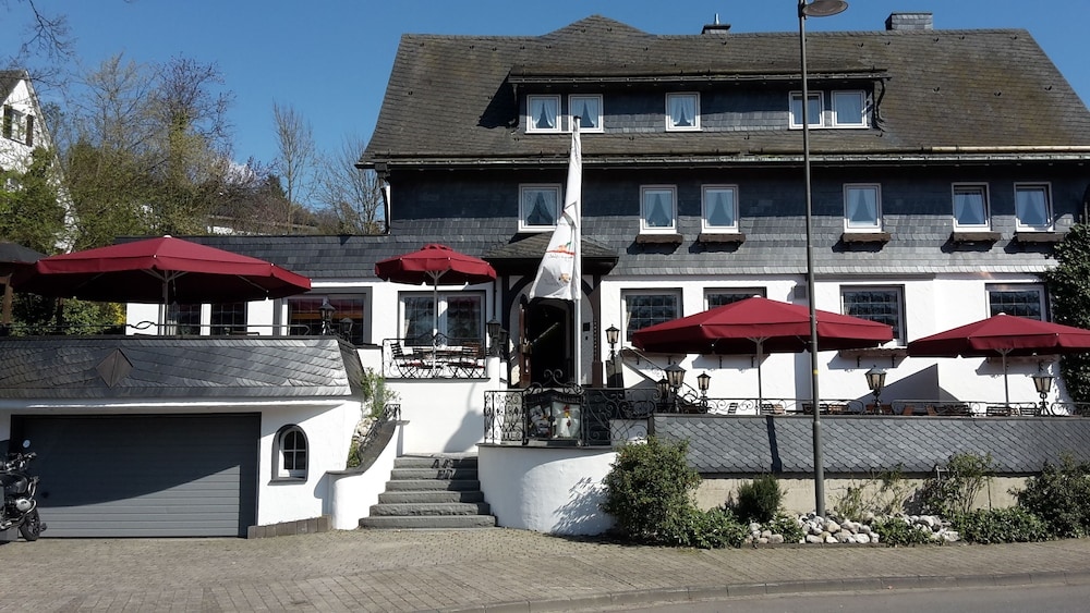 Land-gut-Hotel zur Brücke