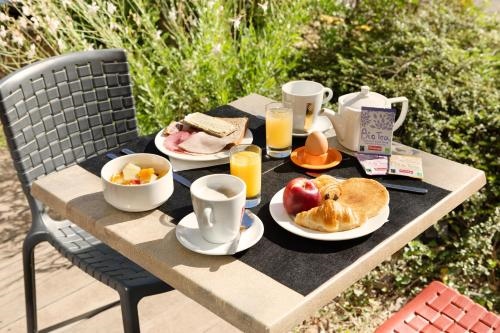 Holiday Inn Express Marseille Airport