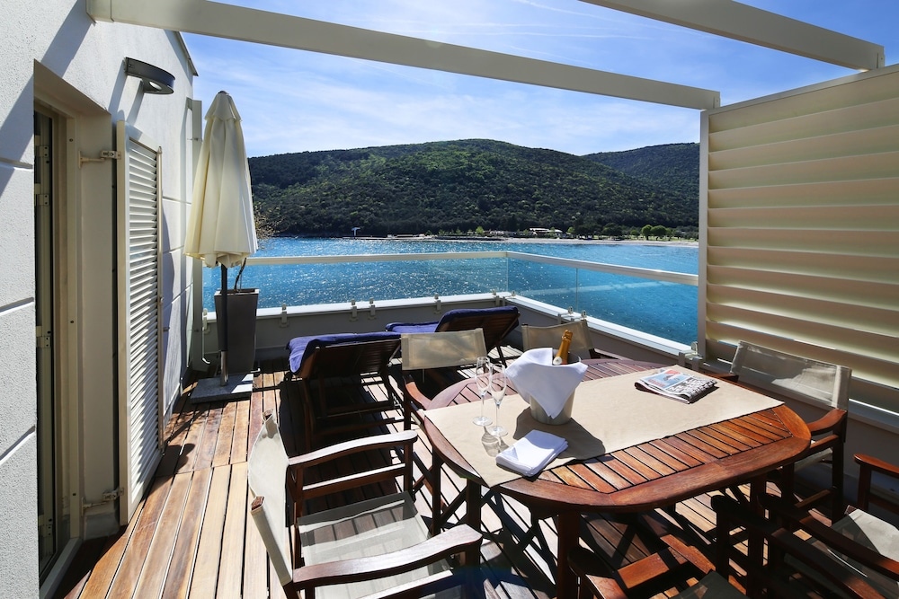 Adoral Boutique Hotel