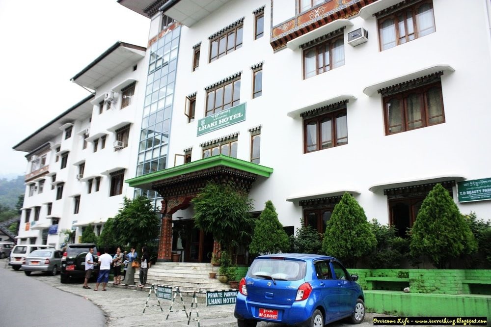 lhaki Hotel