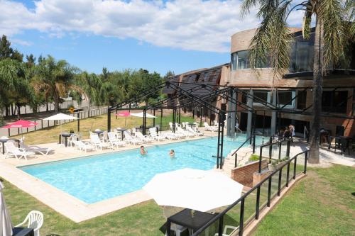 Portal Del Lago Hotel