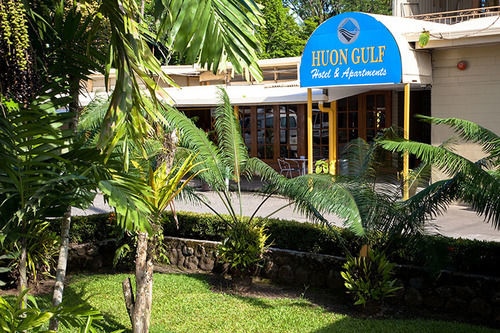 Huon Gulf Hotel & Apartments