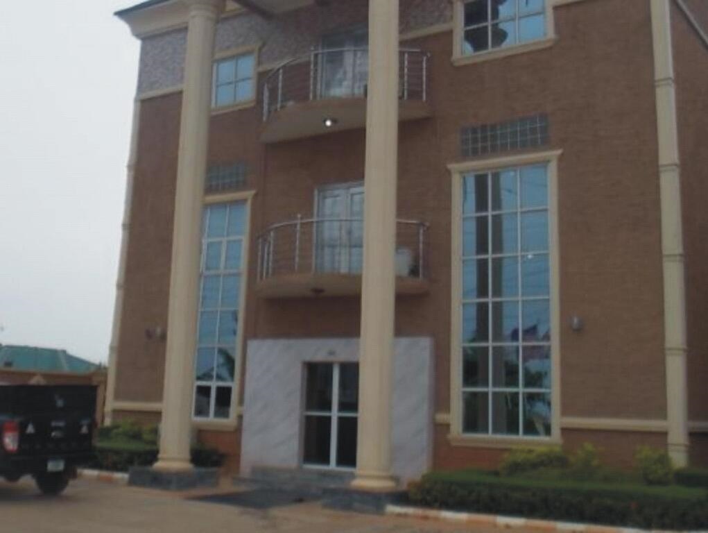 Sheriffyt-Royale Hotels and Suites Hotel