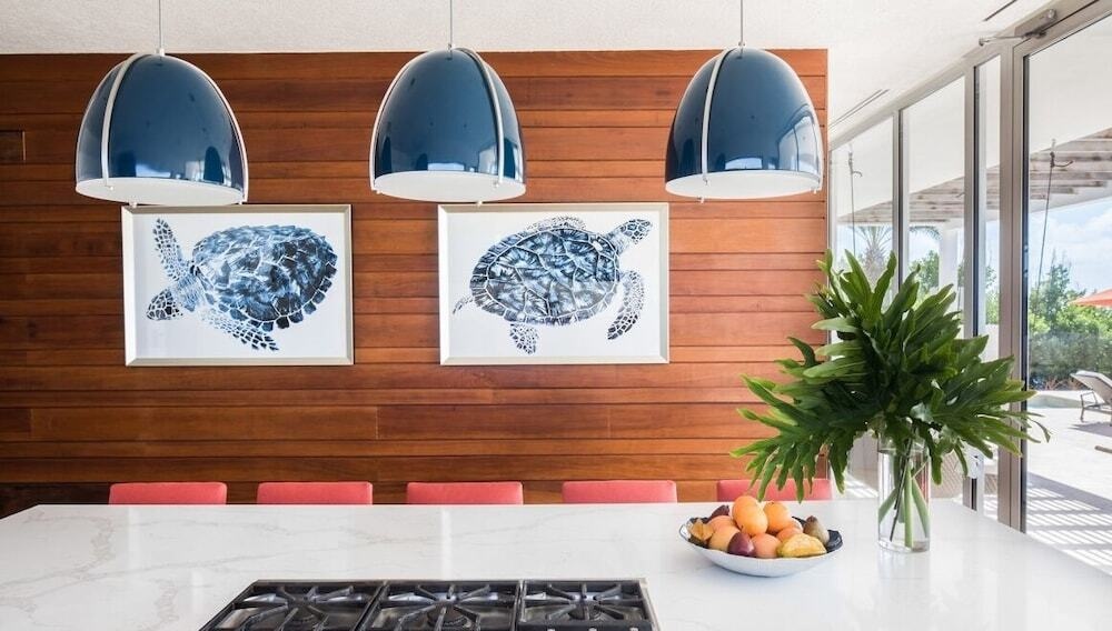 Villa Champagne Shores