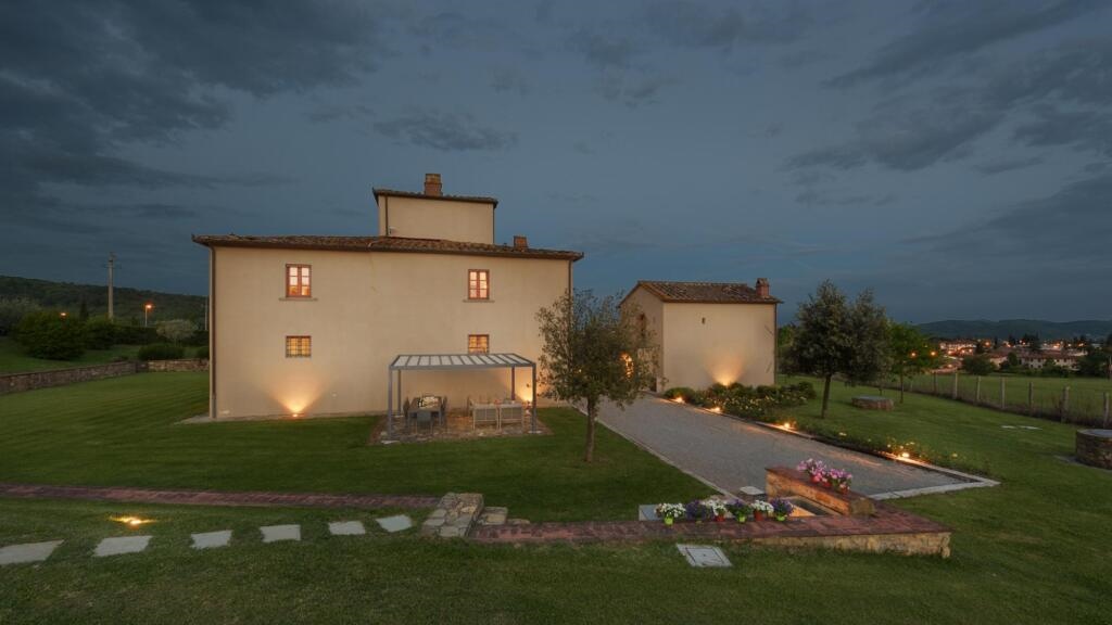 Ca Maggiore 10&2