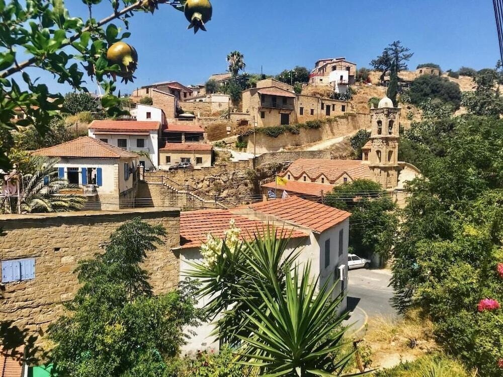 Vasilikos Traditional 2Br Apartments