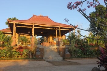 Eliska Sari Bungalows