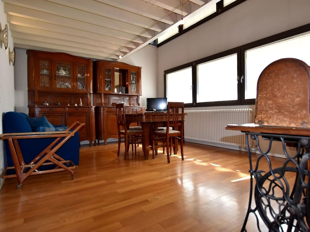 Cozy Apartment in Lovere near Lake