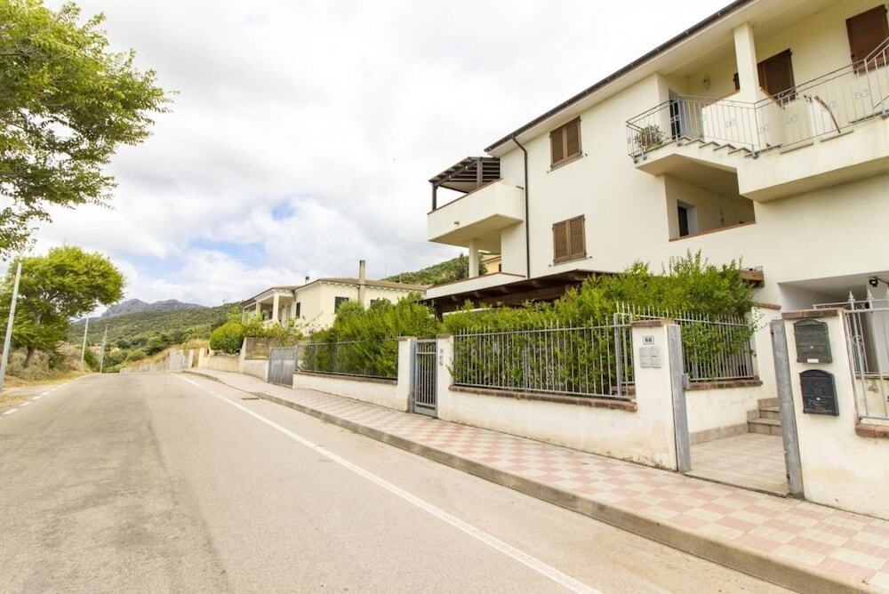 Stella Del Coghinas Bright Flat With Terrace