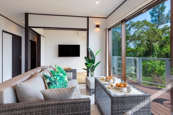 Kouri Ocean Moon Cottage