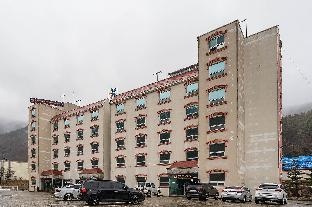 Taebaek Tourist Hotel