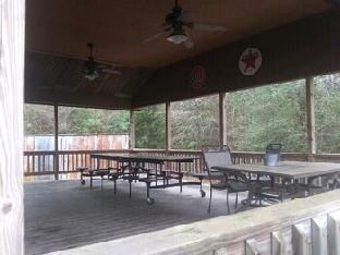 Whispering Creek Lodging & RV Resort