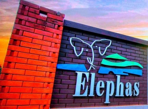 Elephas Resort & Spa