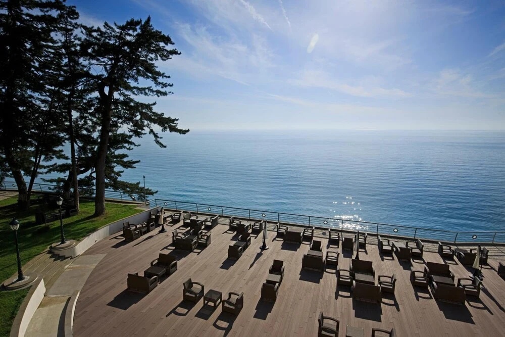 Campus Alba At Castello Mare