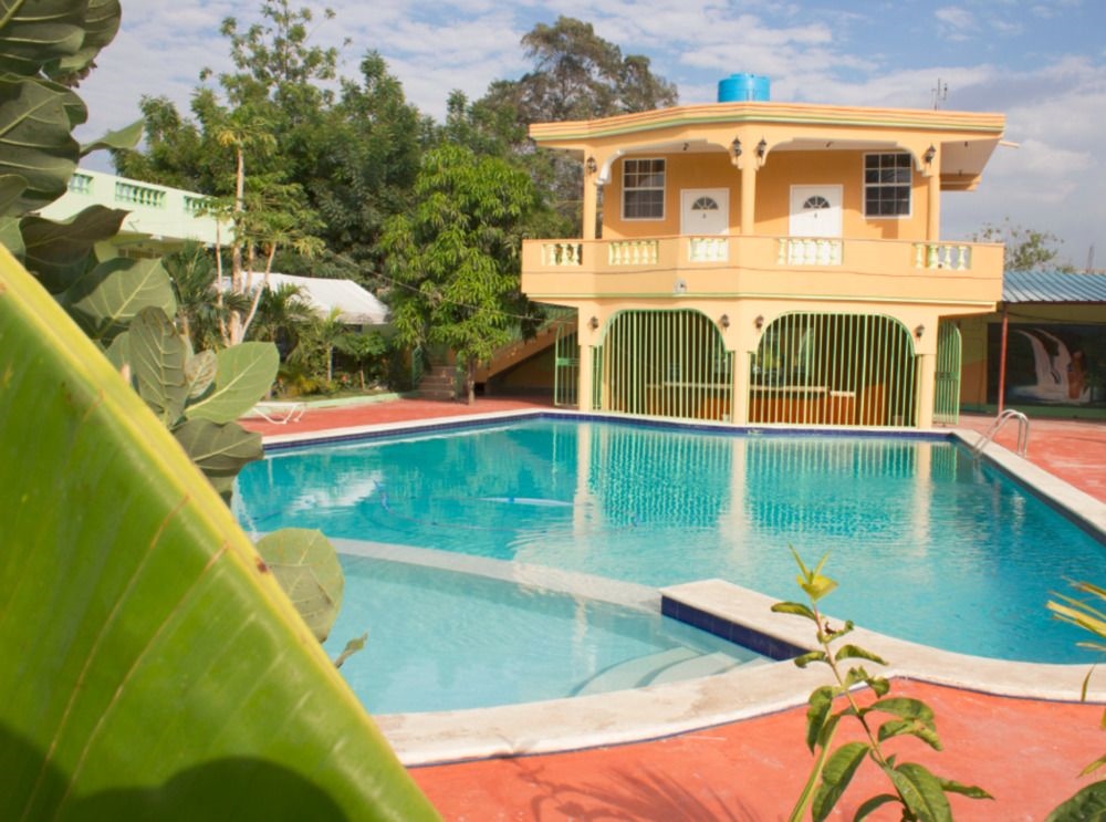 La Cayenna Hotel Et Restaurant