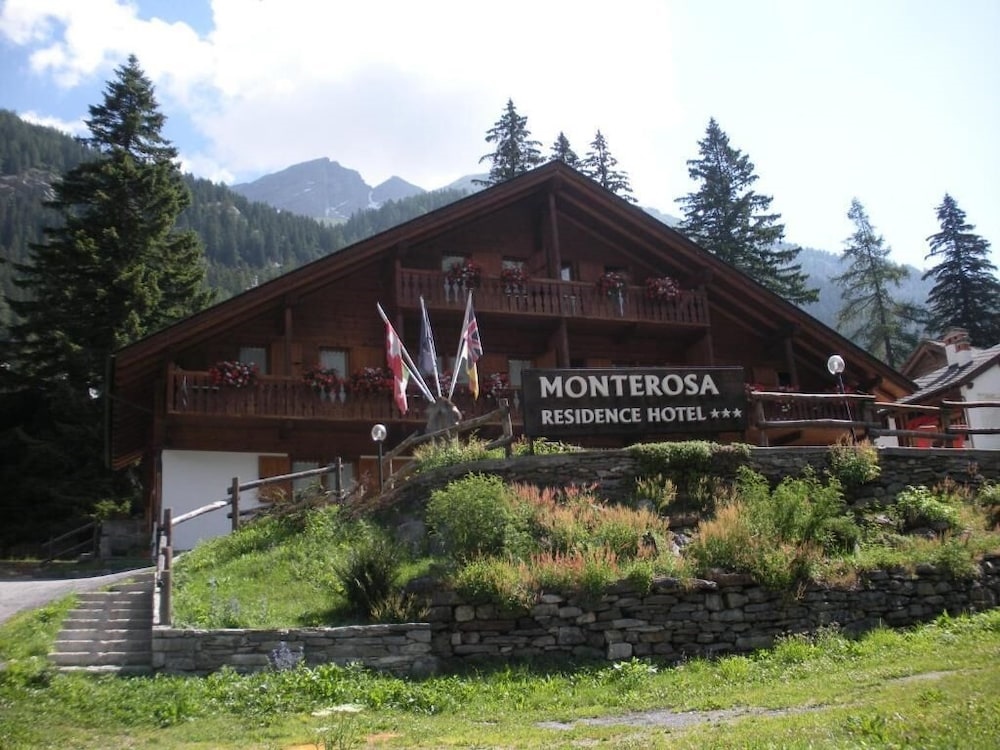 Monterosa Residence Hotel