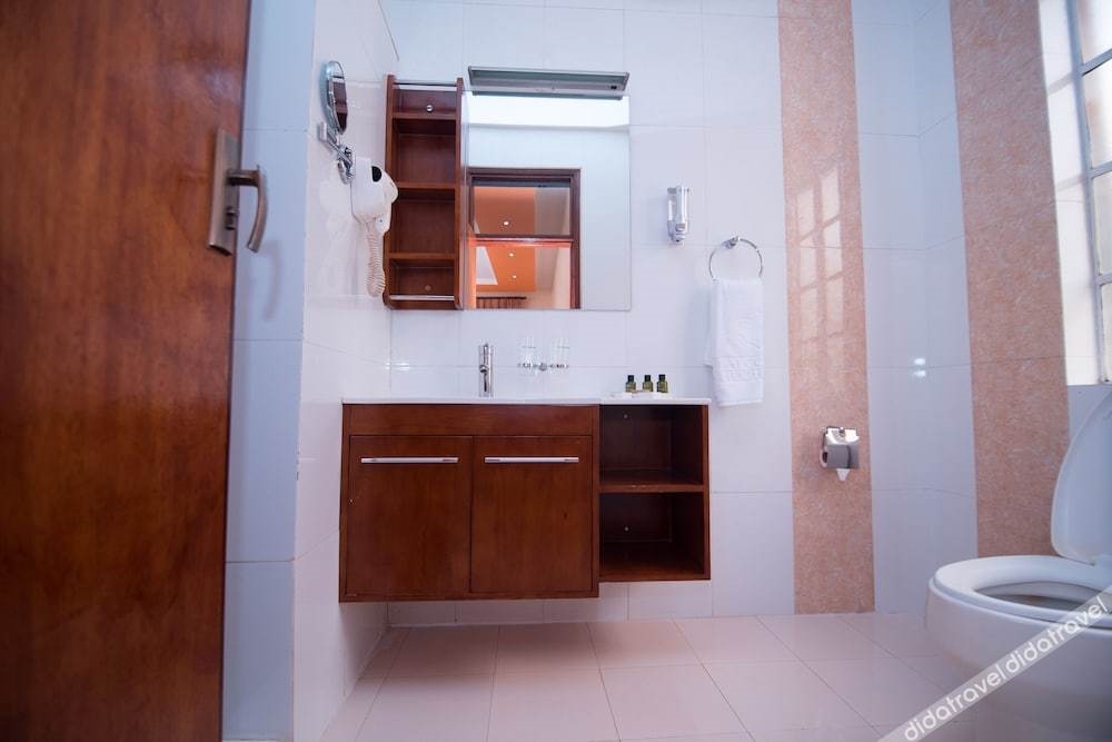 Falcon Heights Hotel