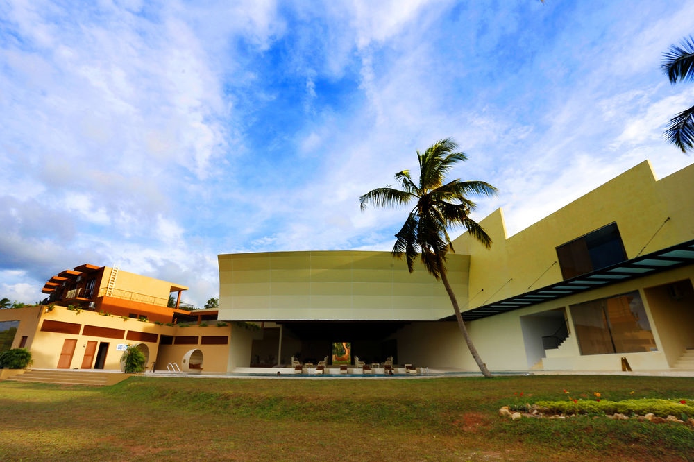 Avenra Gangaara Hotel