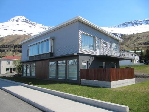 Seydisfjordur Apartment