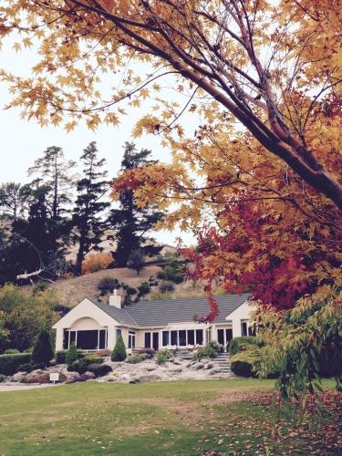 The Shan's Luxury Lodge