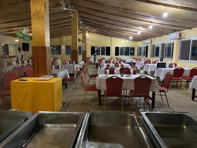 Hotel & Campement du Lac Rose