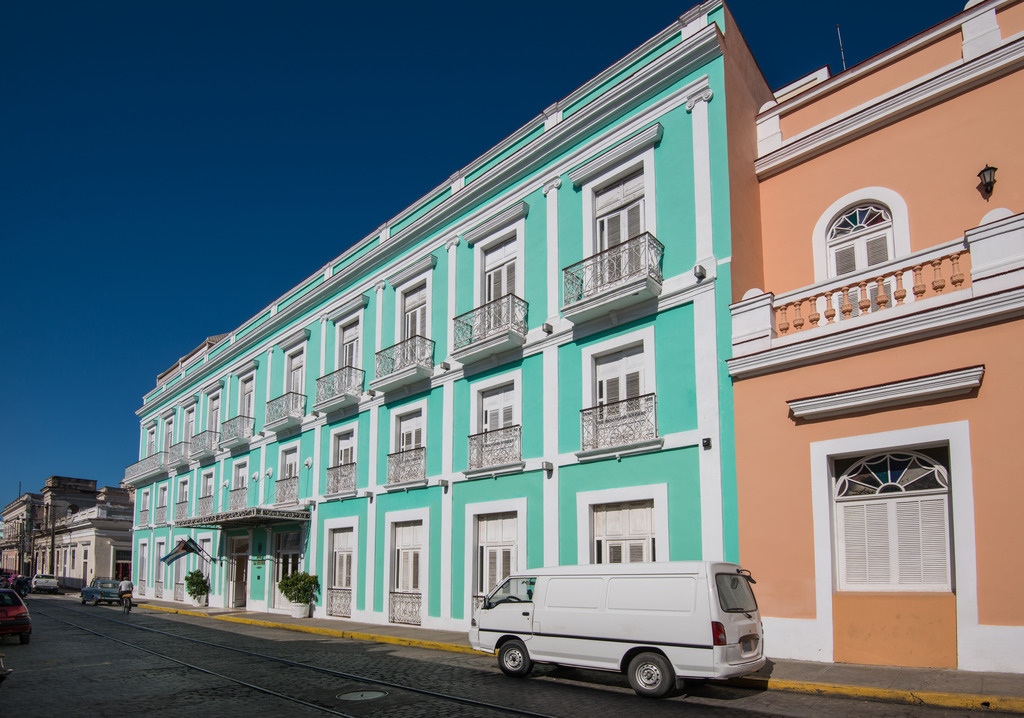 Hotel La Union Managed By Melia Hotels International