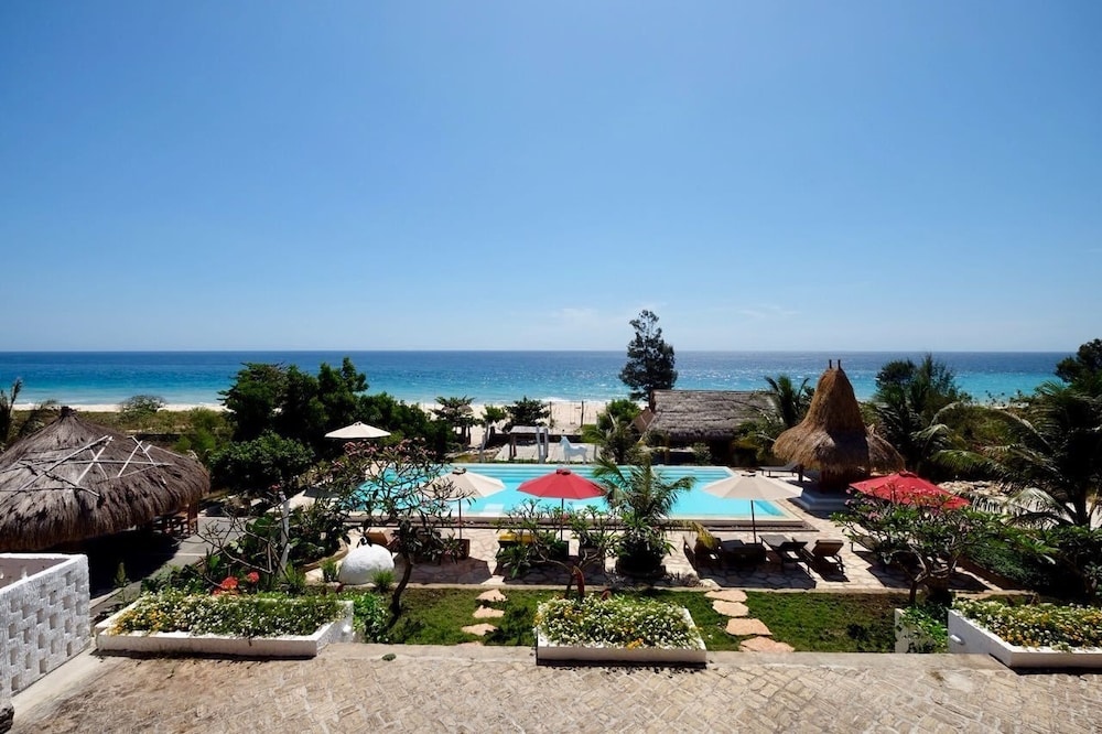 Mario Hotel And Cafe