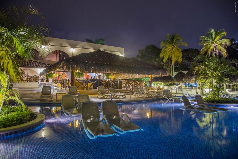 Coronado Luxury Club & Suites