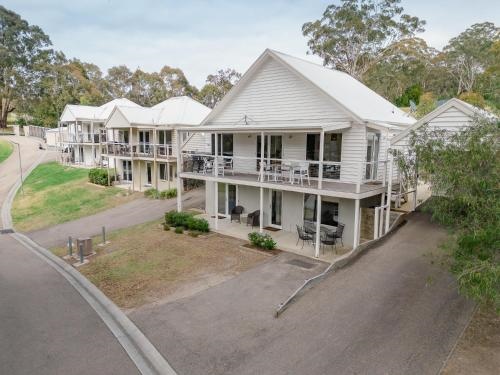 Mcmillans Of Metung Coastal Resort