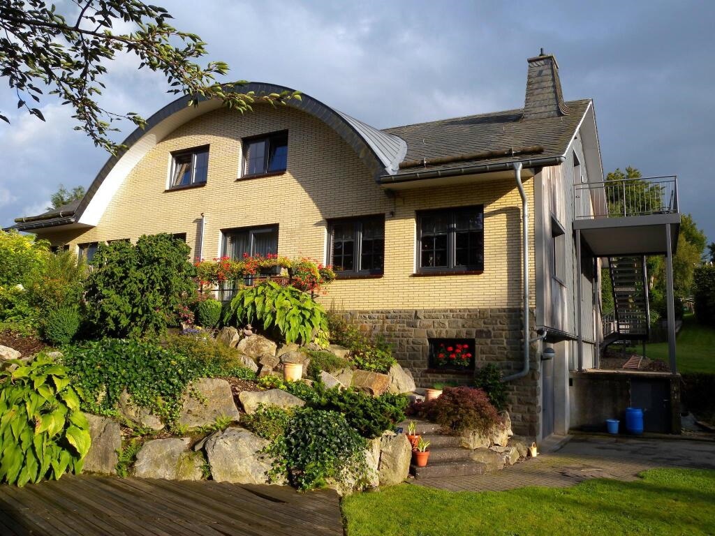 Apartment With Private Garden & Terrace