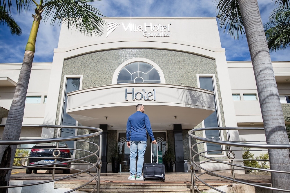 Ville Hotel Gramadao