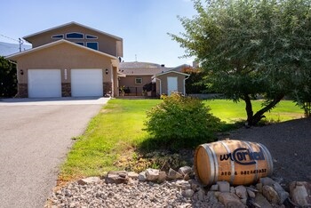 Uncorked Bed & Breakfast