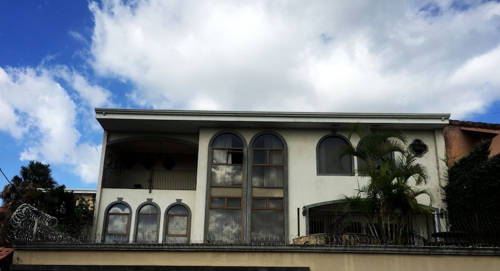 Green Valley Hotel Boutique