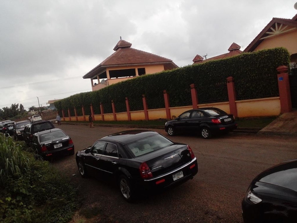 Ponderosa Travel Lodge