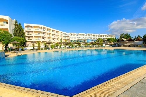 Sovereign Beach Hotel - All Inclusive