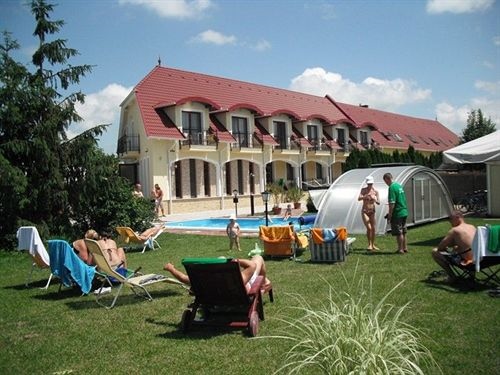 Bajor Panzio Aparthotel Restaurant - Adults Only