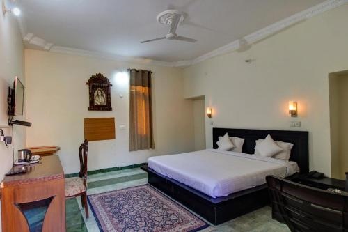 Fabhotel Pinjore Holiday Home