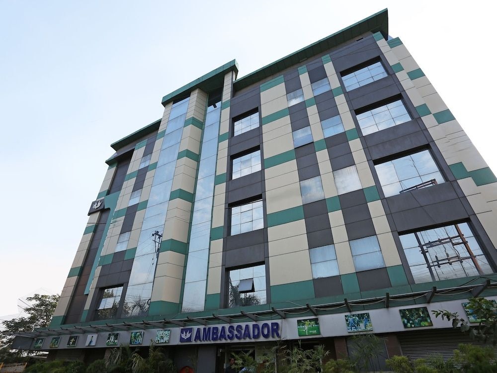 OYO 24855 Ambassador Hotel