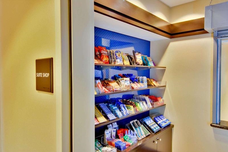 Hampton Inn & Suites Moreno Valley