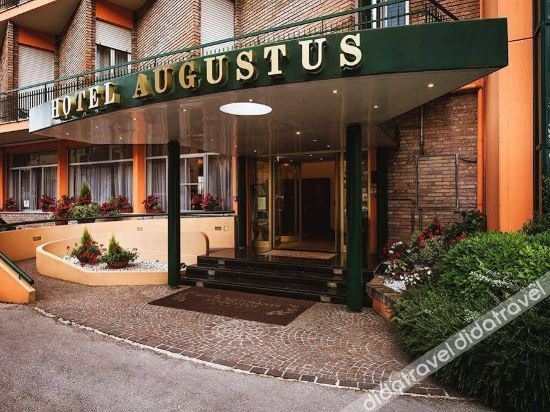Hotel Augustus