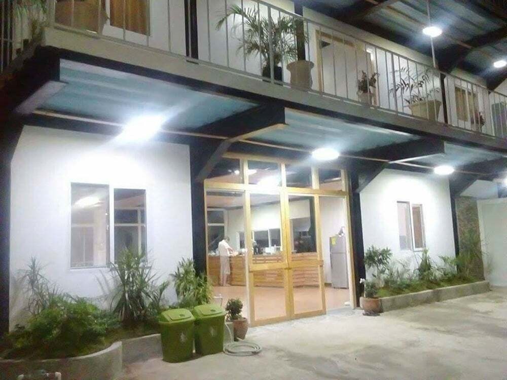 Ai's Beach Resort & Restaurant