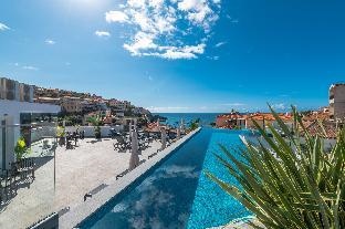 Pestana Fisherman Village