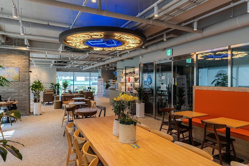 Golden Planet Hotel & Resort