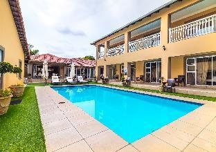 Lakeview Boutique Hotel & Conference Center