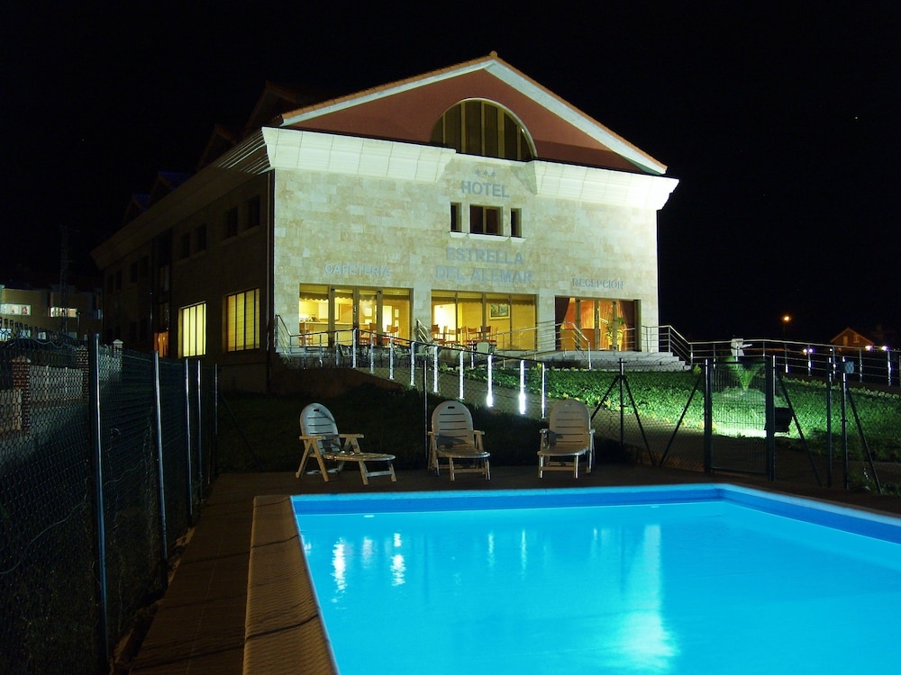 Hotel Estrella Del Alemar