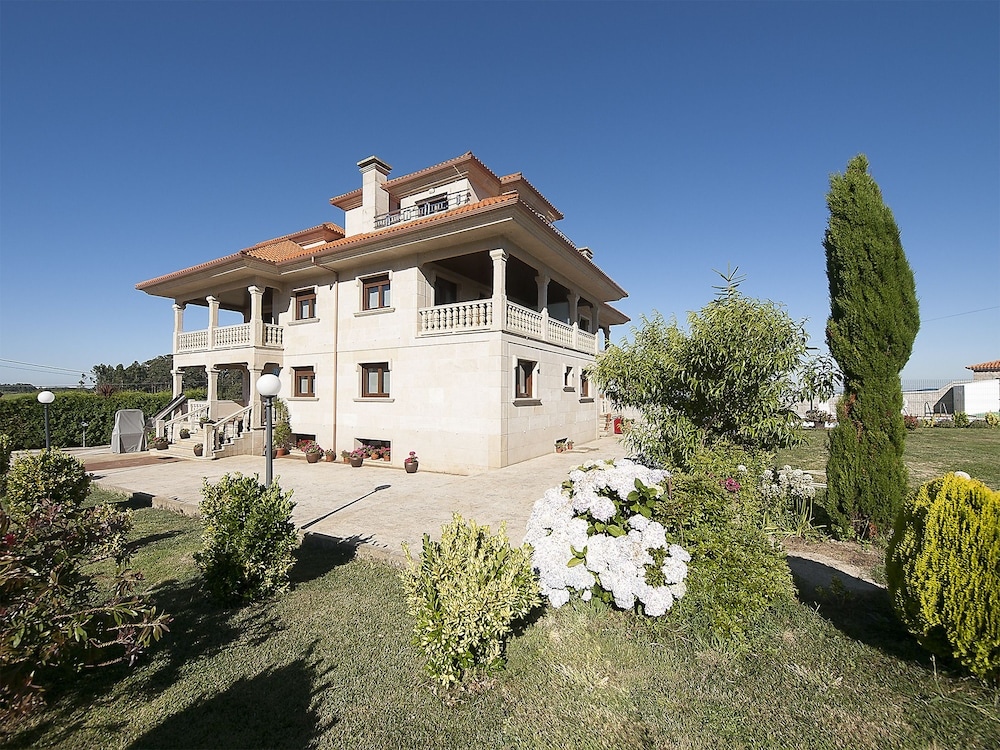 Pensión Residencia A Cruzán - Adults Only