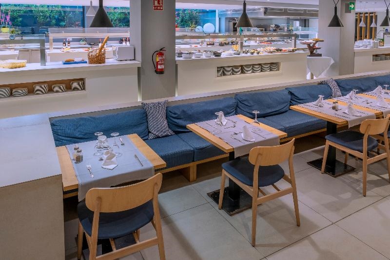 Caprici Beach Hotel & Spa