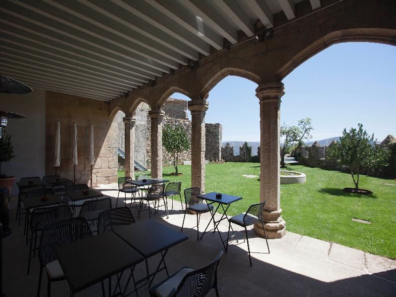 Parador Castillo De Monterrei