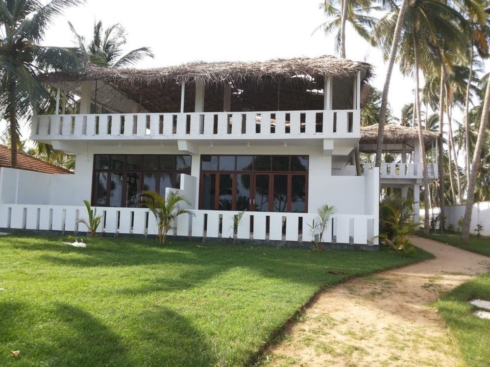 Nirvana Beach Boutique Hotel