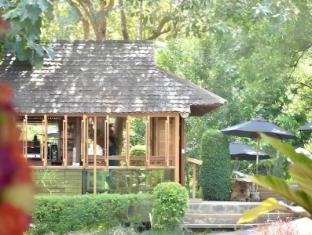 32 Coffee Hill & Resort